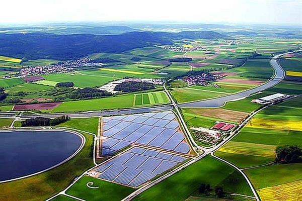 Chính phủ yêu cầu các bộ, ngành tăng cường kỷ luật, kỷ cương trong việc thực hiện quy hoạch, kế hoạch sử dụng đất. Chính phủ yêu cầu các bộ, ngành tăng cường kỷ luật, kỷ cương trong việc thực hiện quy hoạch, kế hoạch sử dụng đất.